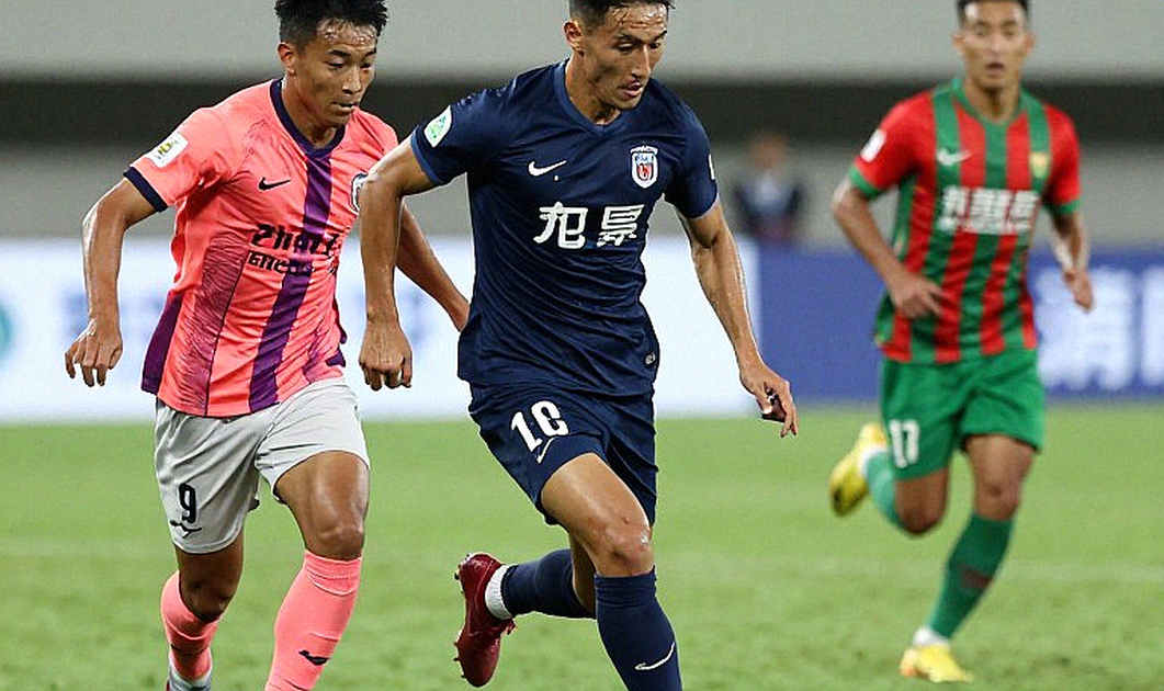 Dewa United dẫn đầu Super League Indonesia: ngôi đầu được xây bằng một trận đá nhiều hơn Dewa United dẫn đầu Super League Indonesia: ngôi đầu được xây bằng một trận đá nhiều hơn