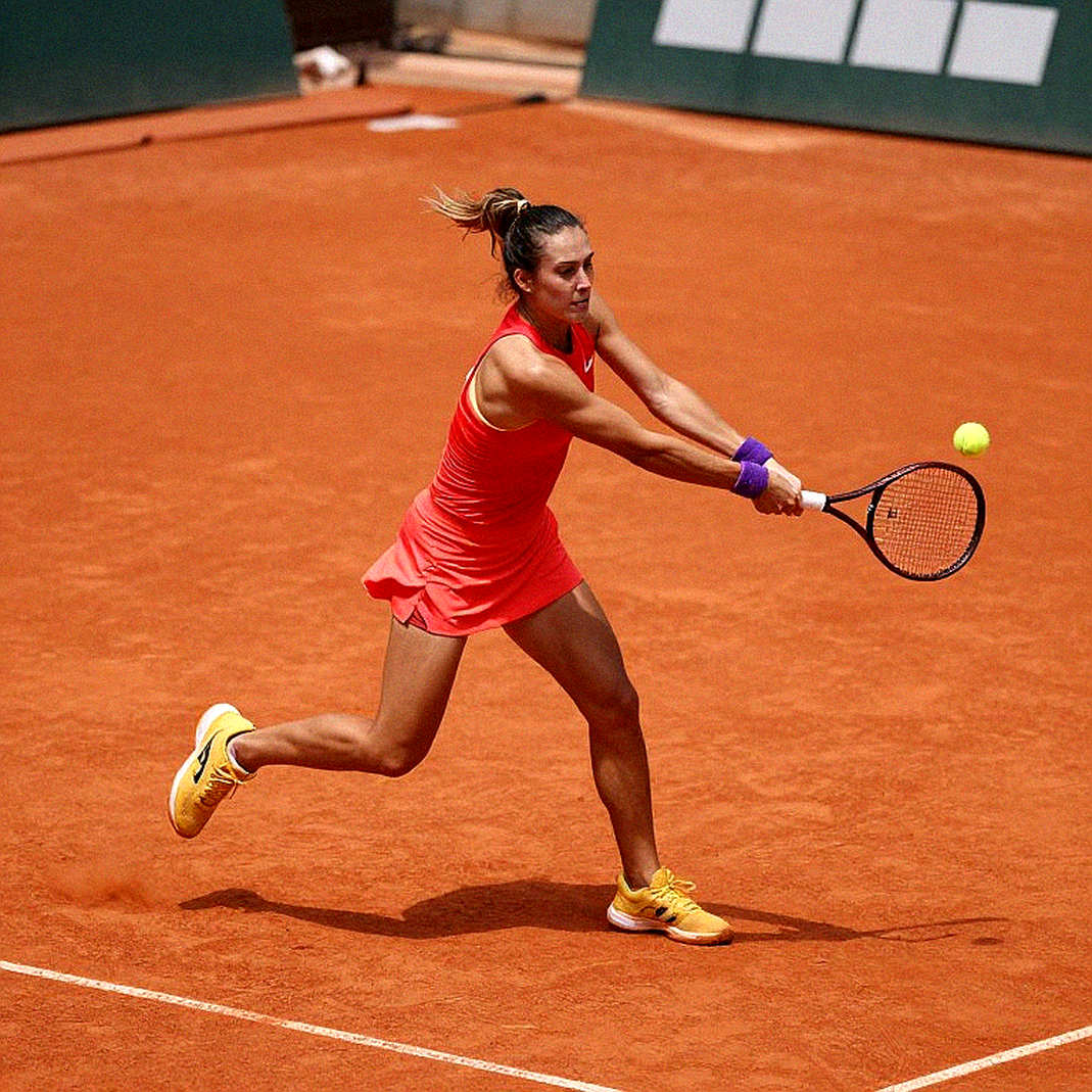 The Slow Hard Court in Seoul and the Invisible Hand Rewriting the Match