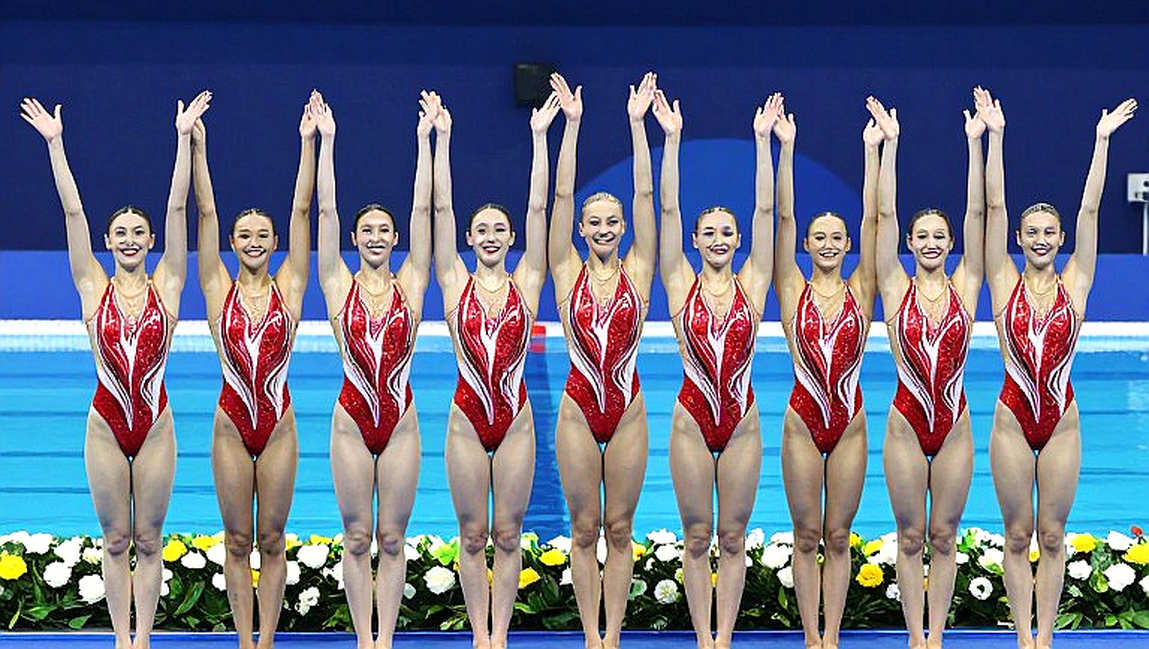 Rutgers nhận cam kết 2028 đầu tiên và đường cong 100 bướm đứng yên hai năm của Caroline Bryan