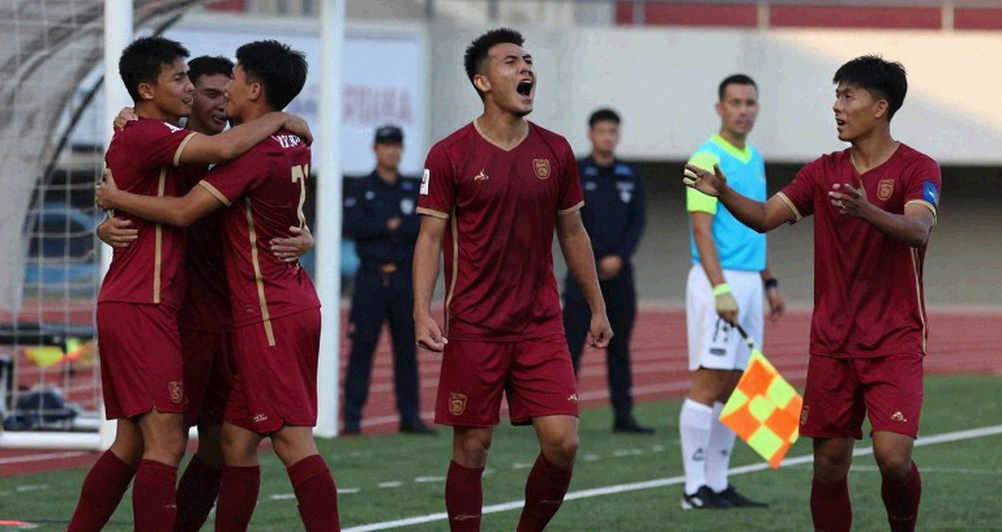 Việt Nam thua Uzbekistan 0-2 ở lượt cuối bảng C ASIAD 2026: Vào tứ kết, và những điều HLV Đinh Hồng Vinh chưa hài lòng