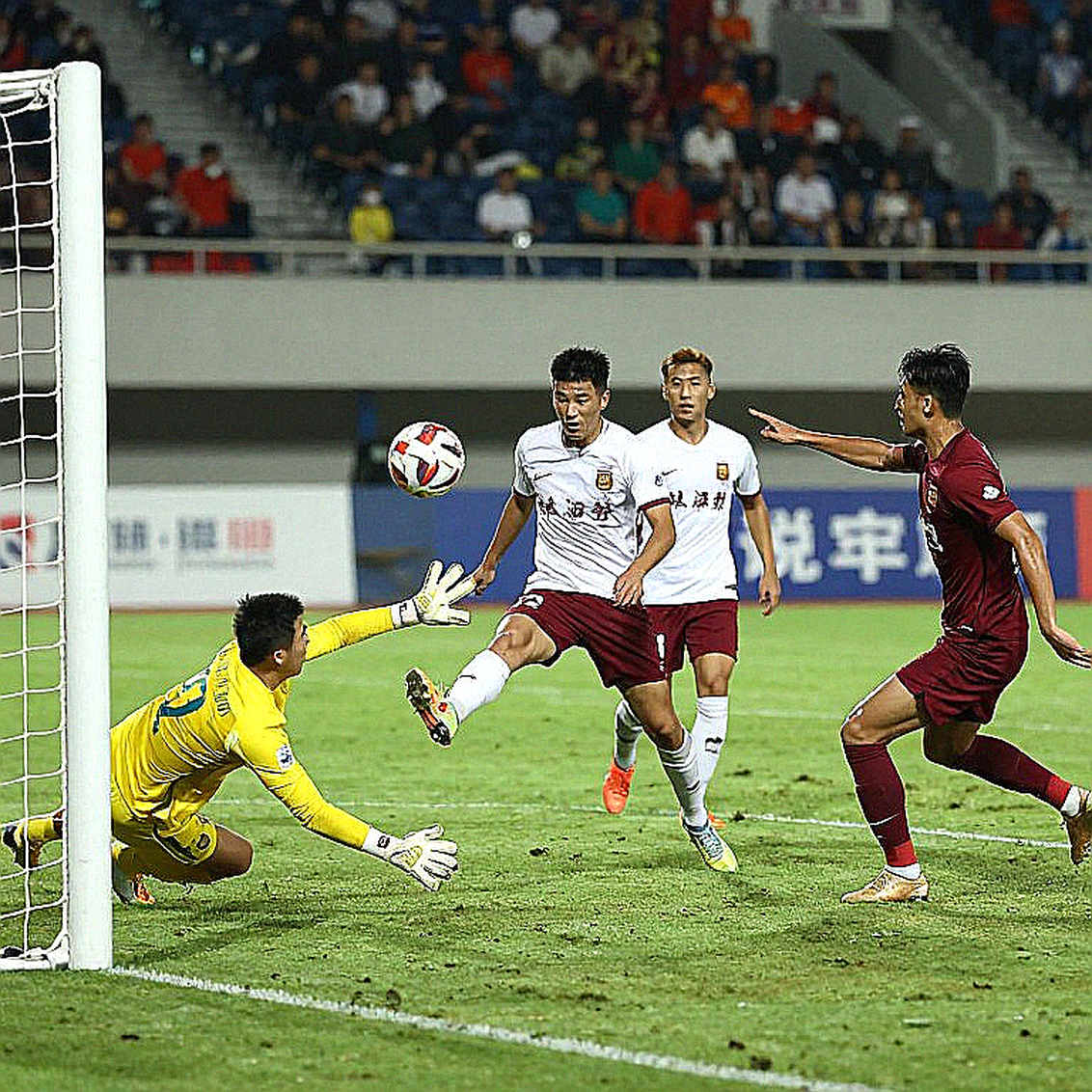 Vietnam 1-0 Philippines: VAR Saved a Point, Not the Defensive Structure